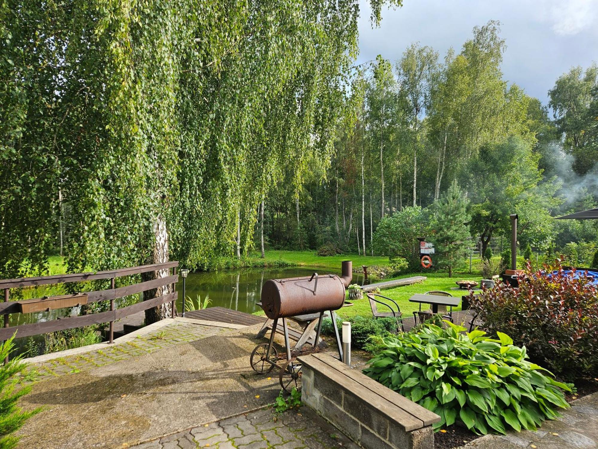 Purde Puhkemaja - Hot Tub L Sauna L Bbq Elva Esterno foto